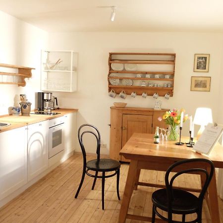 Gartenstudio-Apartment Tausendfreund - Adults Only - Am Chiemsee Breitbrunn am Chiemsee Exterior foto